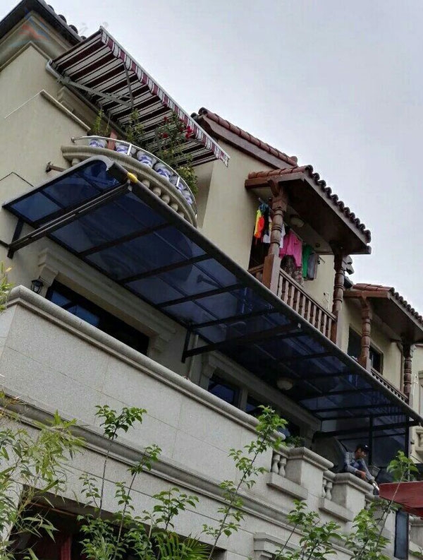 曲臂遮阳篷及露台雨篷